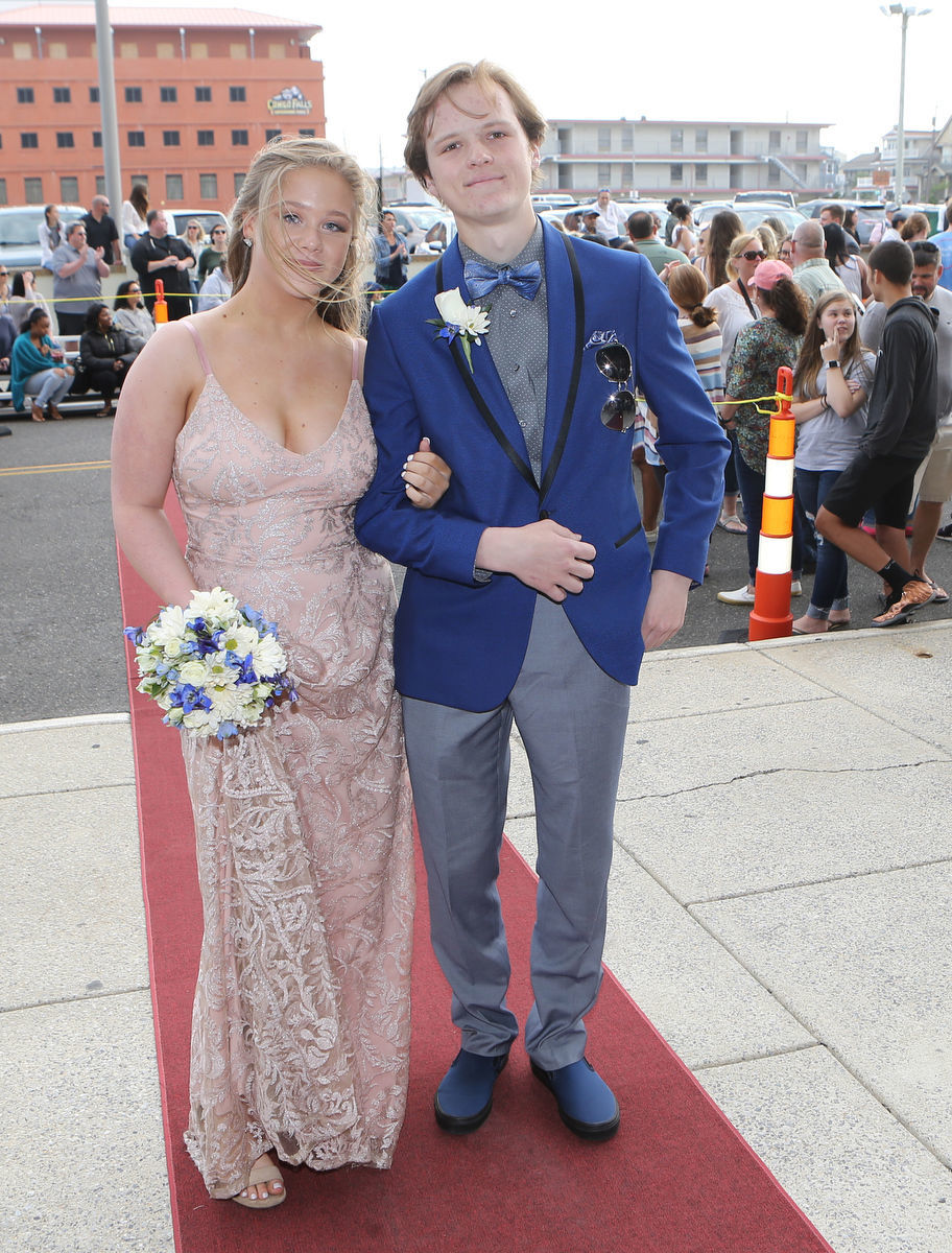 051819_gal_middletwp15.JPG